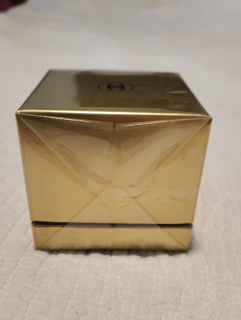 CHANEL Sublimage La Crème - Gold Packaging - Picture 2 of 6